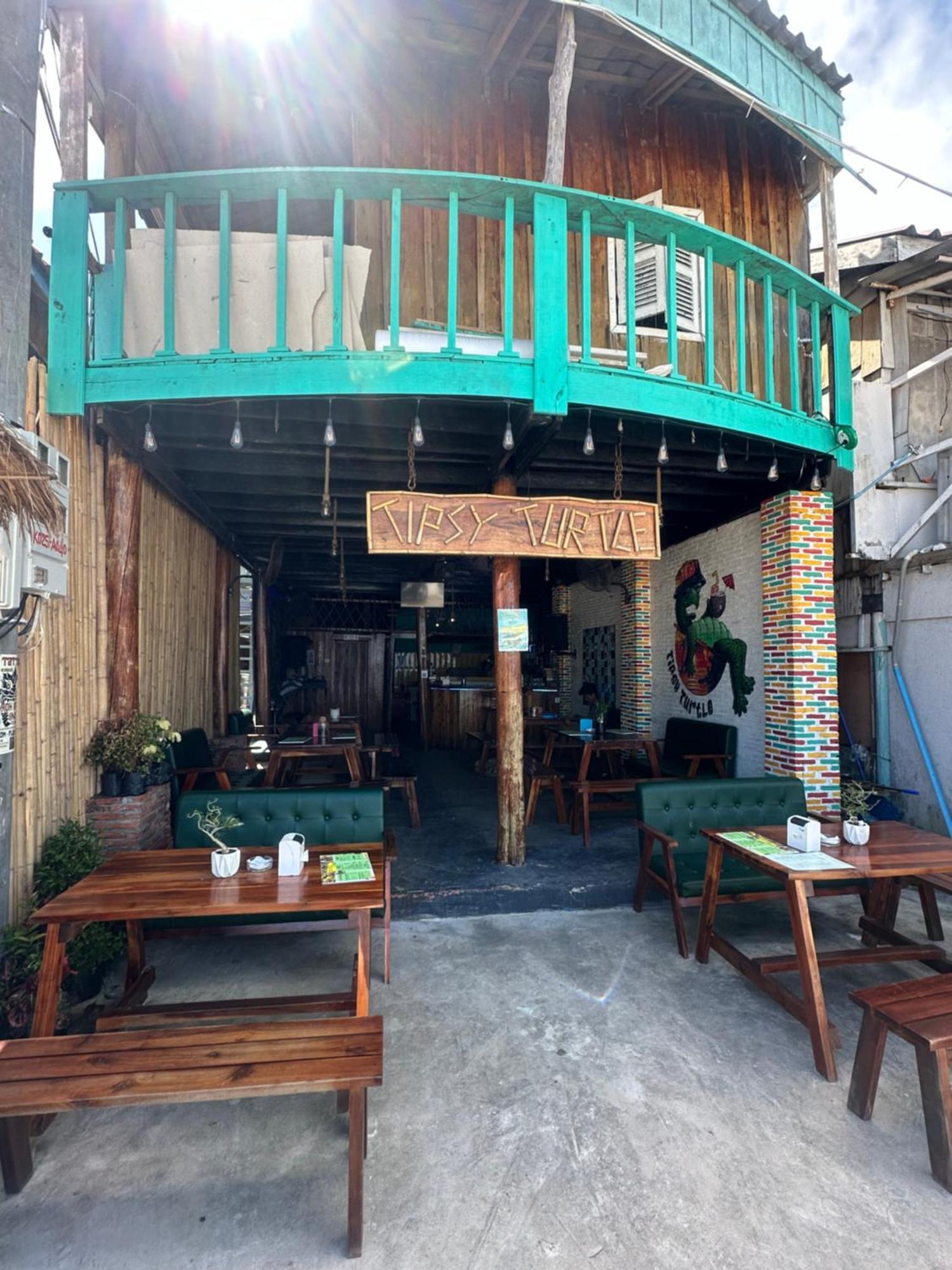 Tipsy Turtle Hostel Kaoh Touch Exterior photo